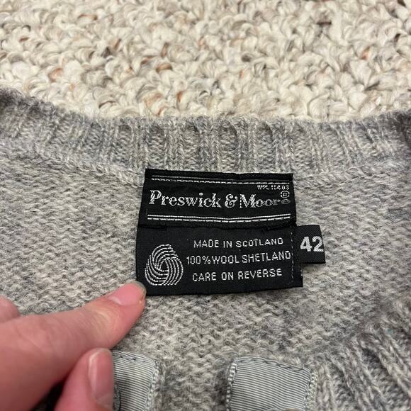 Preswick & Moore 100% Wool Cardigan Sweater Sz L Casual Preppy Quiet Luxury - Picture 2 of 6